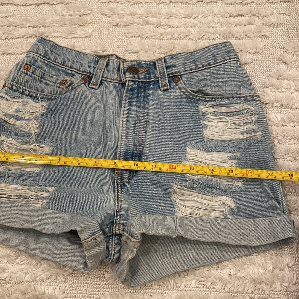 Vintage Levis Distressed Shorts Sz 25 - Picture 7 of 8
